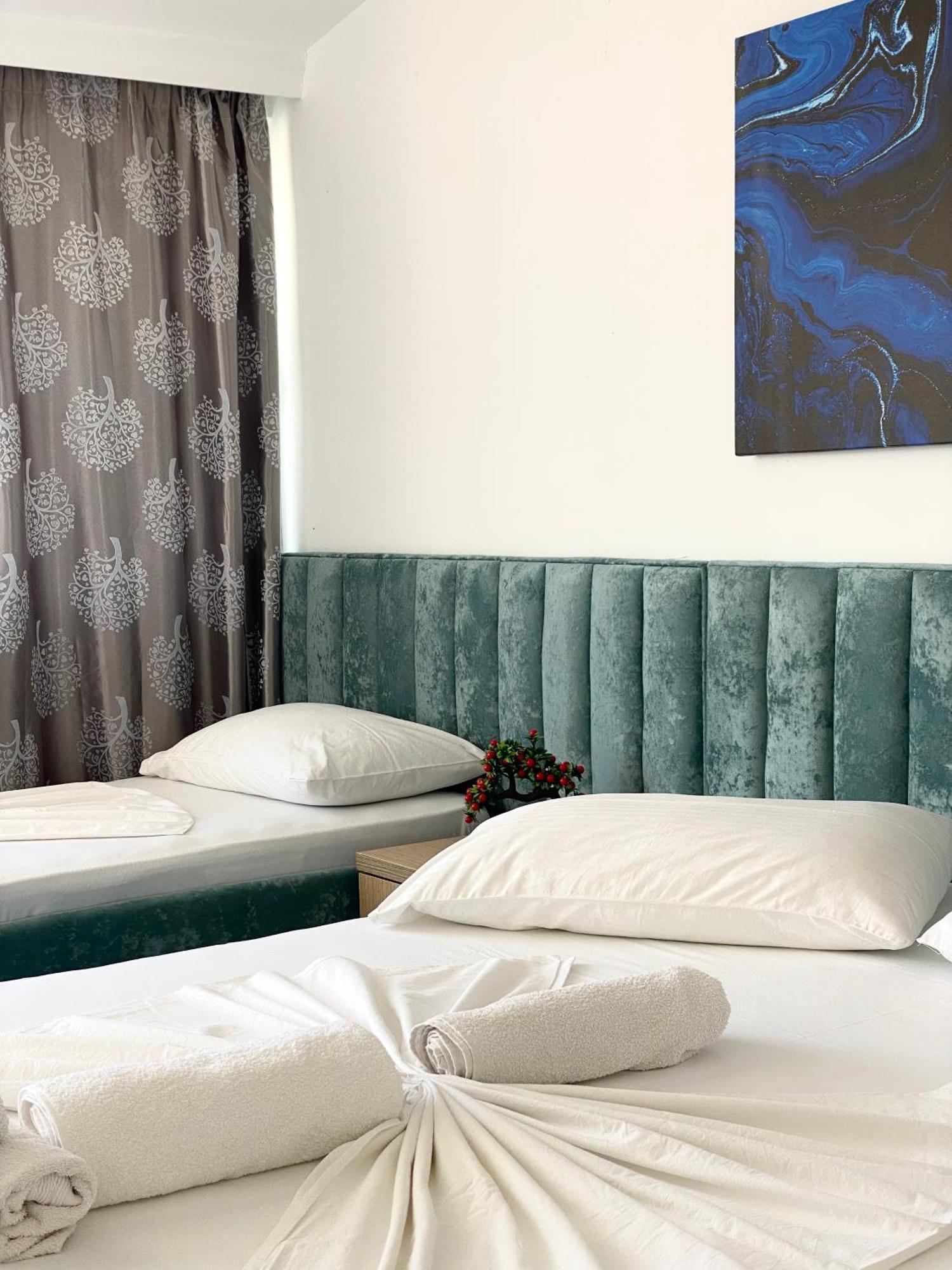 Santa Paola Apartments Sarande Exterior photo